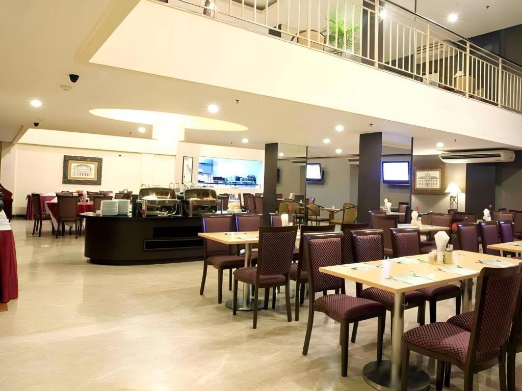 Losari Roxy Hotel Jakarta Exterior photo