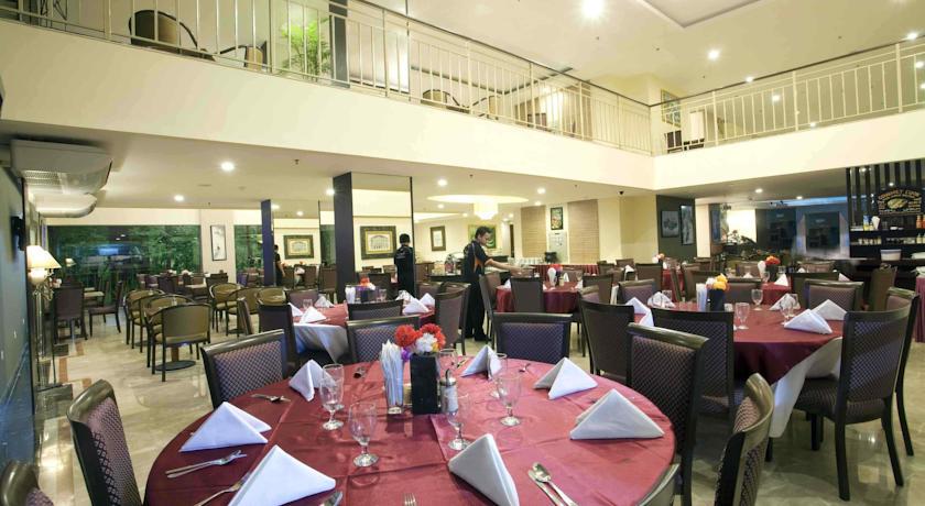 Losari Roxy Hotel Jakarta Exterior photo